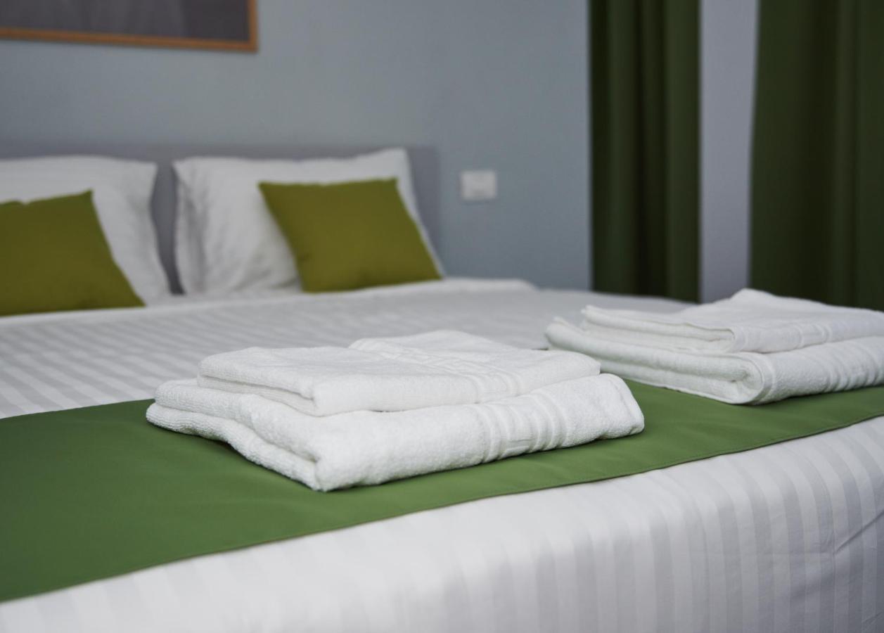 Astra Hotel Călimăneşti エクステリア 写真